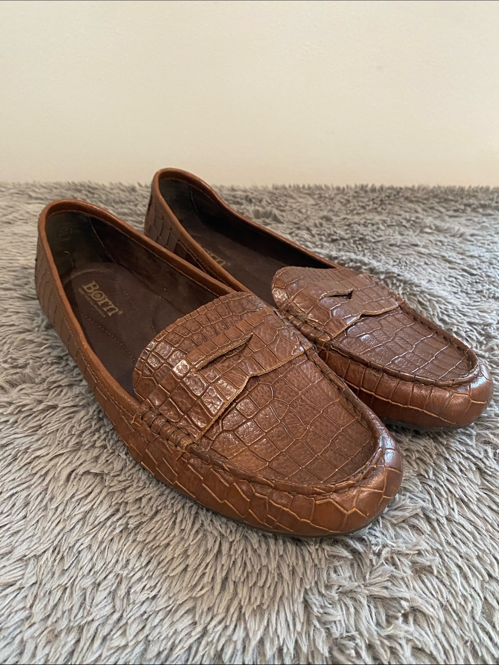 Born Malena croc print leather slip on driving shoe brown 8.5 penny loafer NWOT - Picture 2 of 12